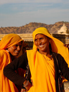 indian ladies at the amber fort india
