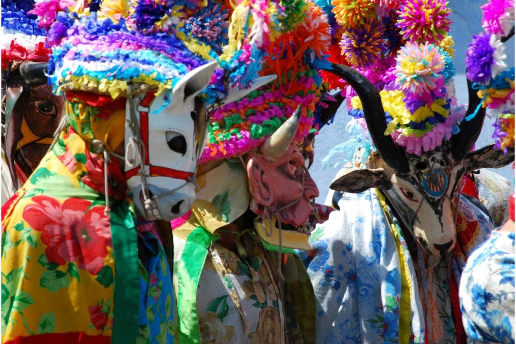 41 Interesting Facts About North America Most People Don't Know (2022) 19 mexican festival