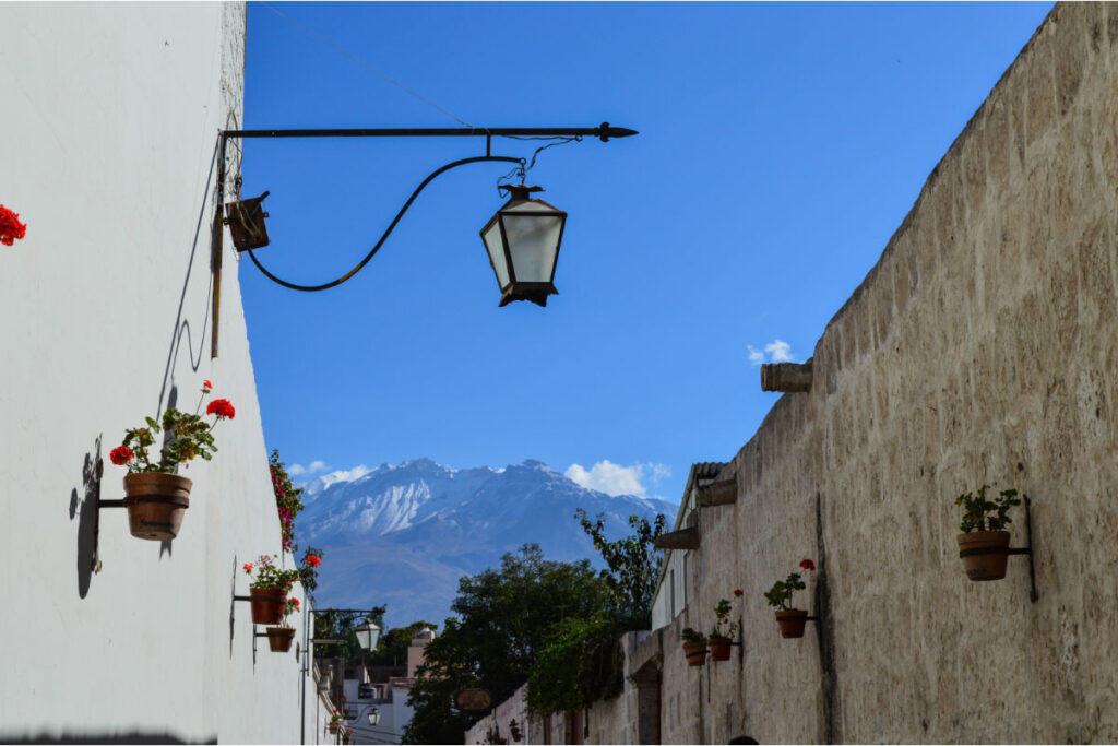 53 Interesting Facts About Peru Most People Don't Know (2022) 19 arequipa peru view