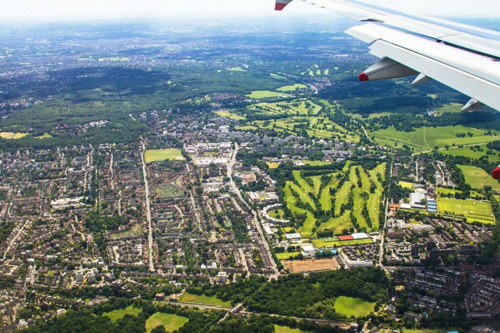 airline wing over england