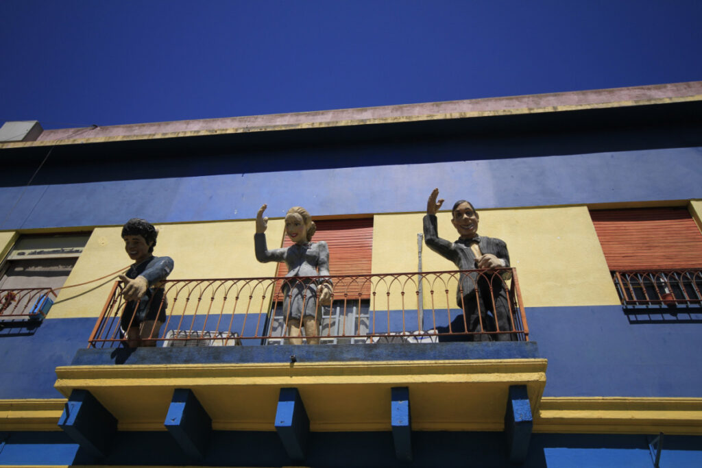 Evita Peron figure on balcony