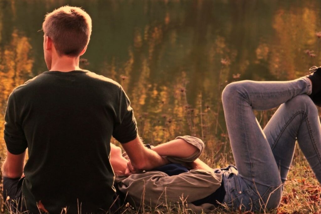 romantic-picnic psychological facts about relationships