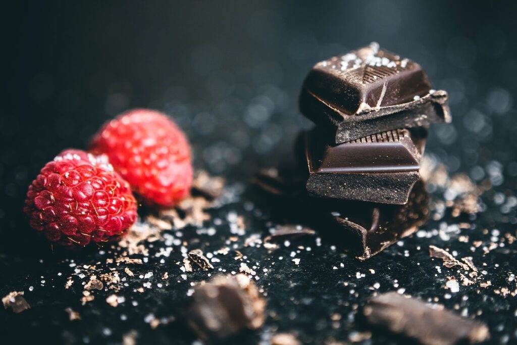 dark-chocolate-and-berries
