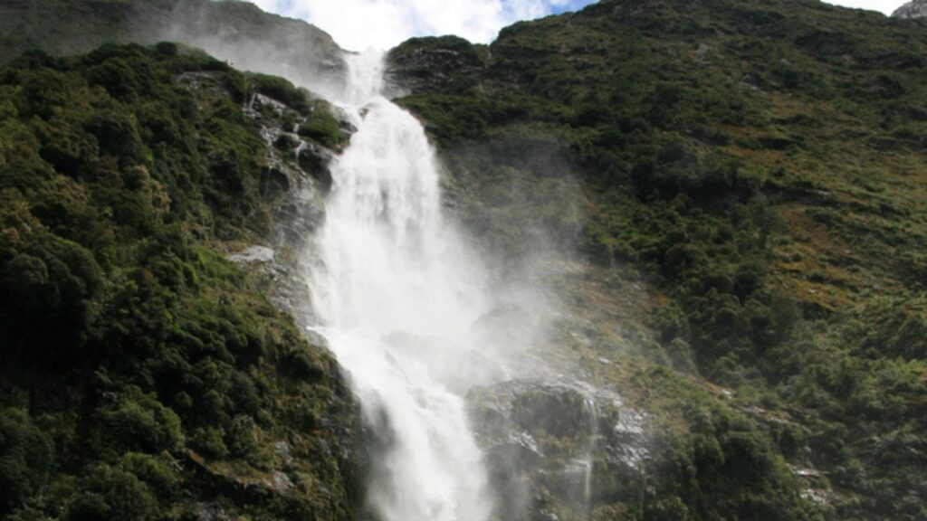 Sutherland Falls, Milford Track, New Zealand