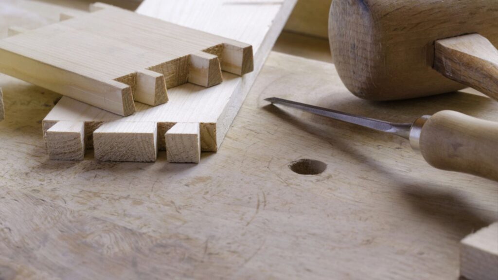 Pins and tails of dovetail joint