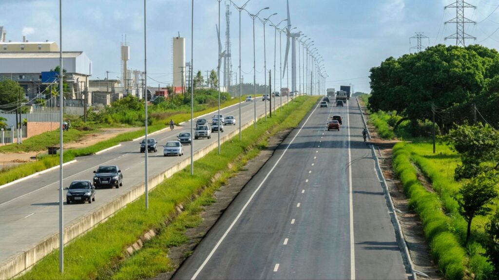 BR101 Highway, an important road connection between the north and south of Brazil