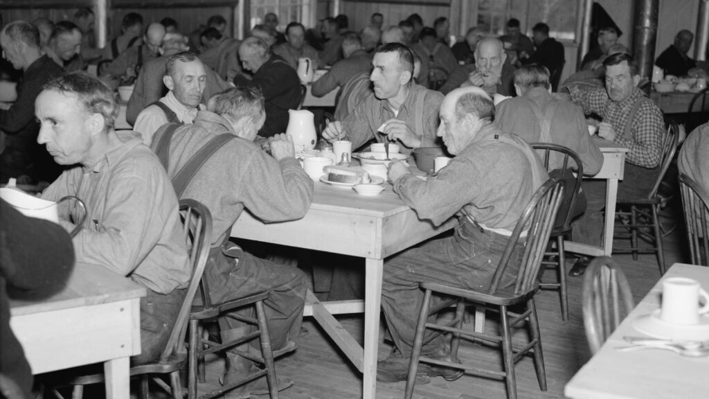 Russell Lee, Men in transient camp near Hagerman Lake, Michigan, avril 1937 Library of Congress