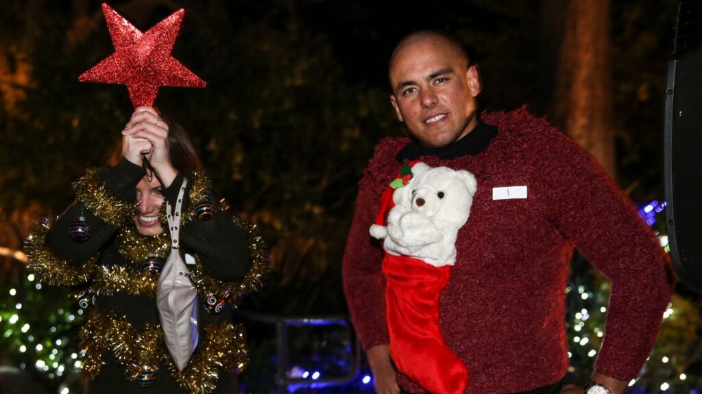 15th Marine Expeditionary Unit Holiday Party 131206-M-ST621-077