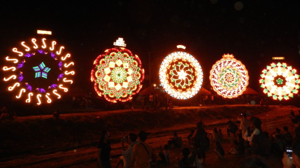 2012 Ligligan Parul Giant Lantern Festival