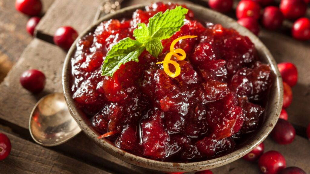 Homemade Red Cranberry Sauce